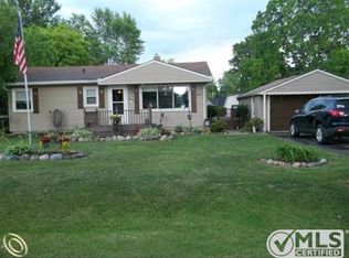 6080 Crown Point, Flint, MI 48506