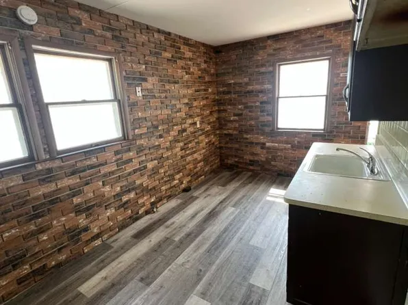 5262 N 50th St, Milwaukee, WI 53218
