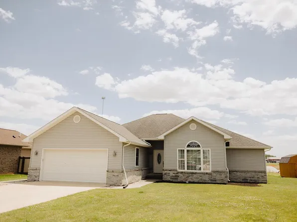 1208 Lakeside Way, Gas City, IN 46933