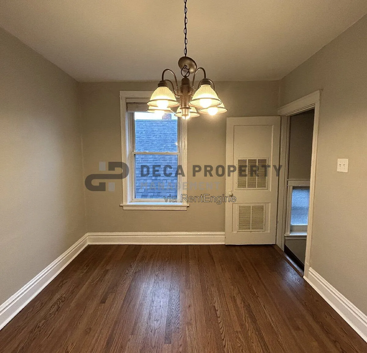 2 bed, 1.0 bath, 1056 sqft, $1,250 — Photo 4