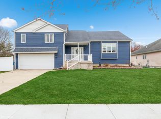 639 N Oriole Ave, Griffith, IN 46319