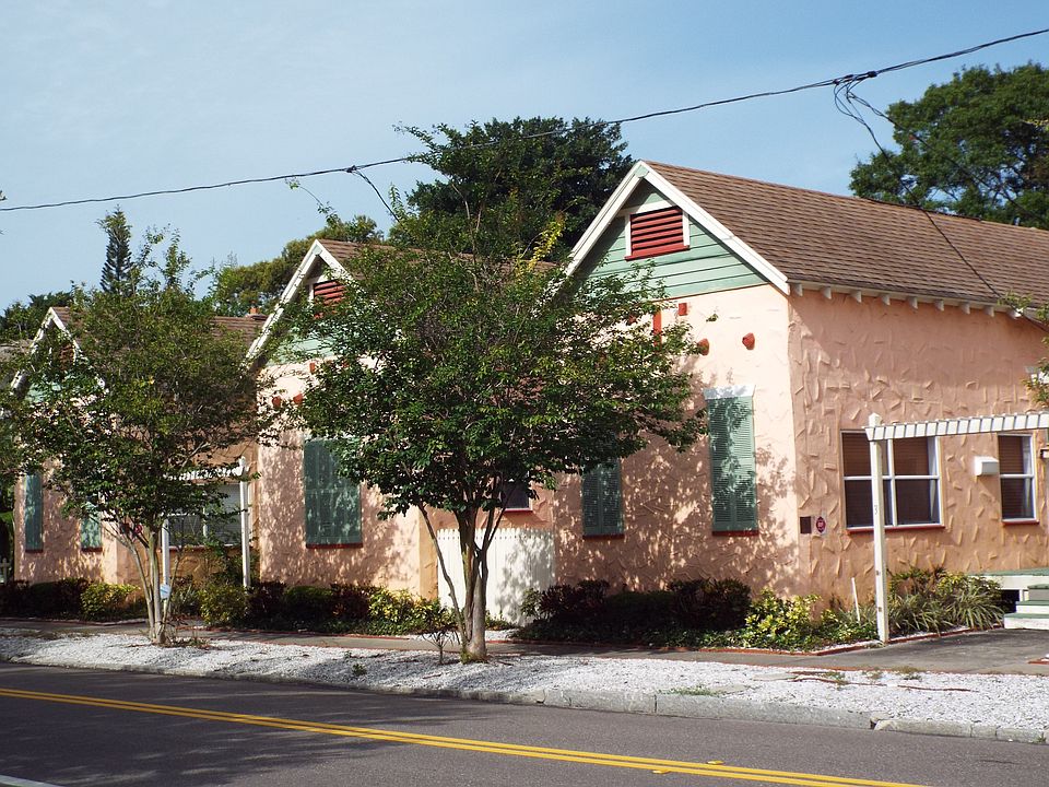 There are 5 individual Cottages