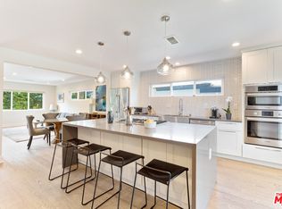 900 Flower Ave, Venice, CA 90291