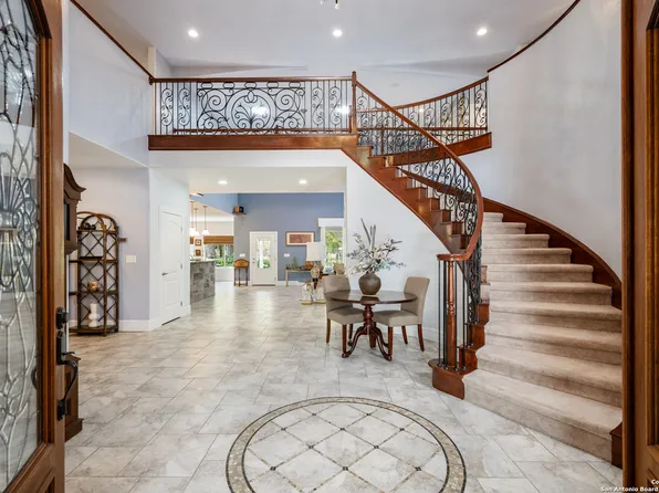 613 Saxet, Spring Branch, TX 78070