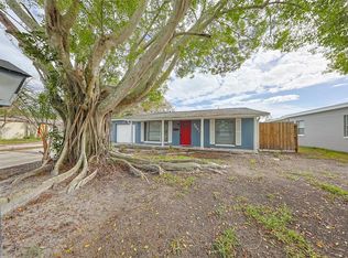 8457 Tobay Rd N, Saint Petersburg, FL 33702