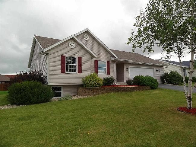 1st image of 3434 Doe Dr