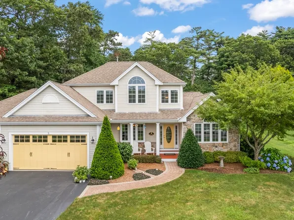 6 Bogside Dr, Plymouth, MA 02360