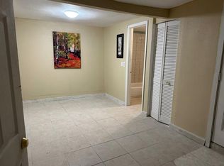 4721 Town N Country Blvd, Tampa, FL 33615