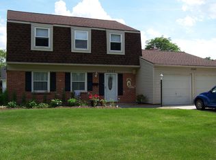 2640 Windsor Dr, Troy, MI 48085