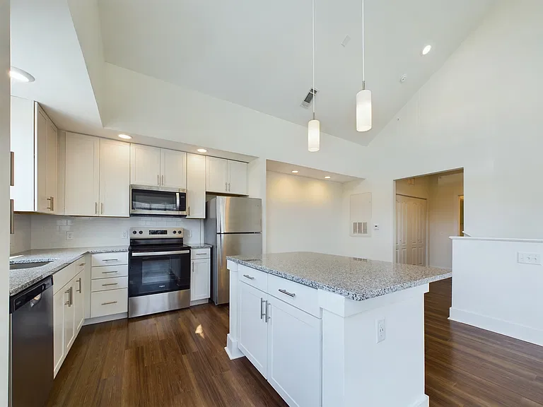 Hickory Cottages Apartment Homes — Photo 60