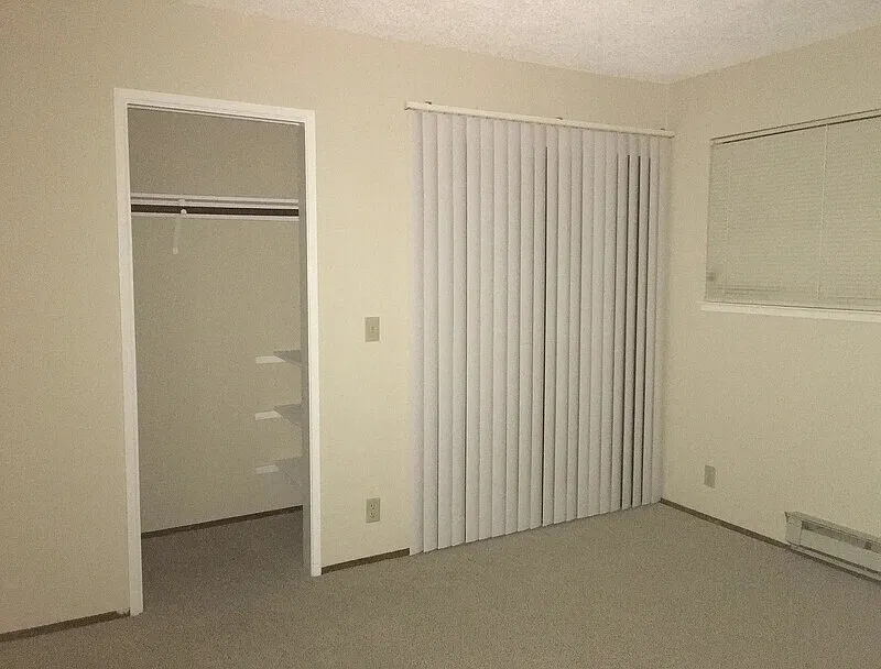 2 bed, 2.0 bath, 832 sqft, $1,910 — Photo 2