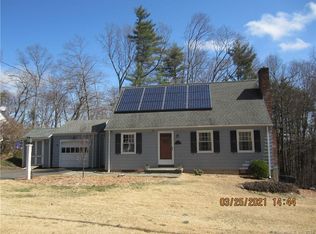 17 Trailsend Dr, Canton, CT 06019