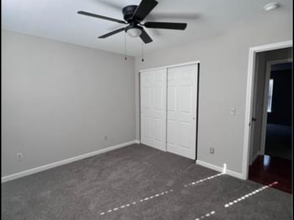 1st image of 1100 Sleepy Hollow Dr