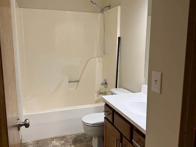 1320 NW Village Dr — Photo 13