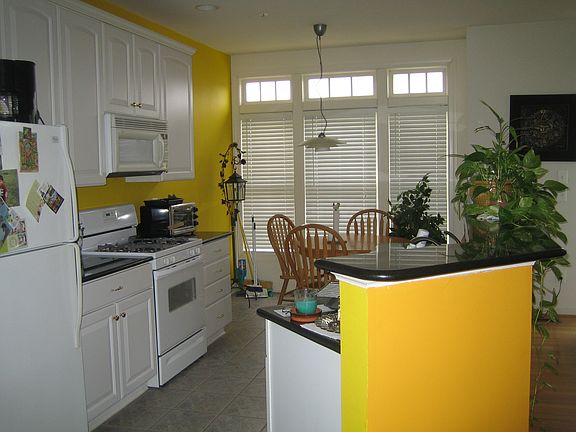 3rd image of 8130 Shadwell Park Ln
