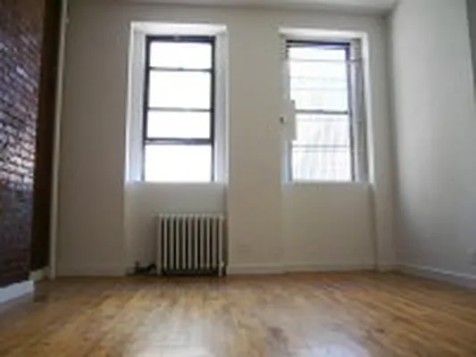 Rented by DSA Realty | media 32