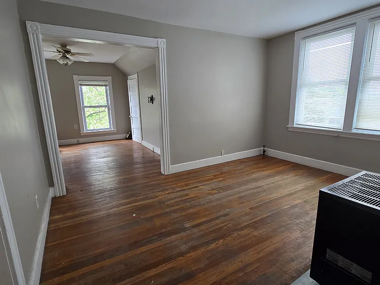 396 Chandler St #4 — Photo 5