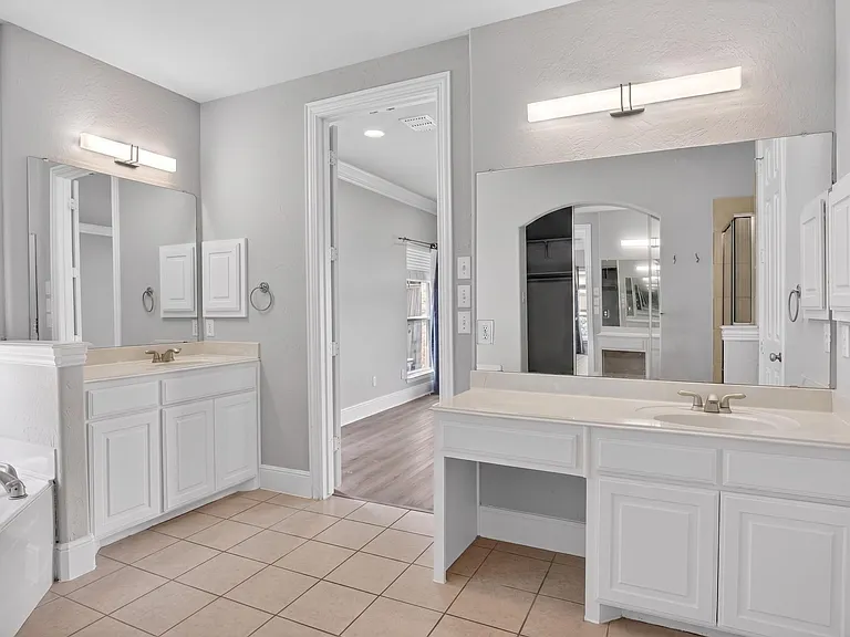 10115 Stone Harbor Way — Photo 11