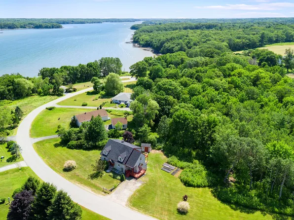 53 Bobolink Lane, Thomaston, ME 04861