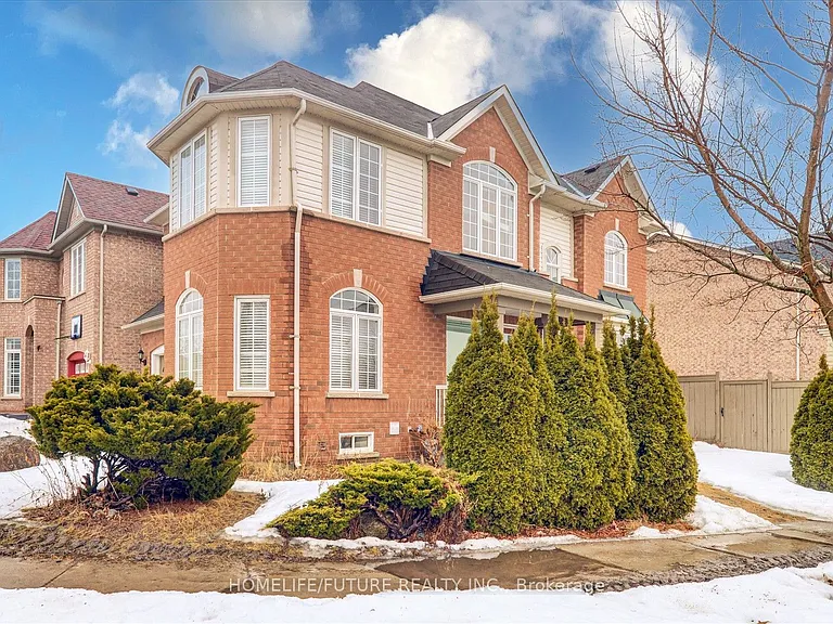 10 Gristone Cres #BASEMENT — Photo 2