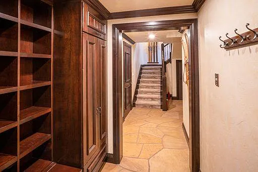 74 Pfister Dr — Photo 23