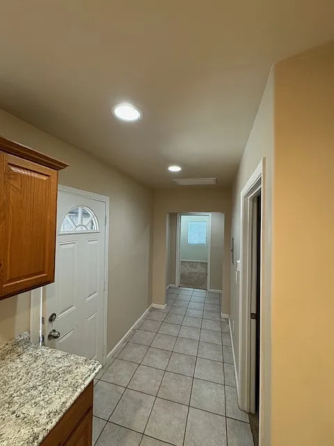3 bed, 600 sqft, $2,600 — Photo 4
