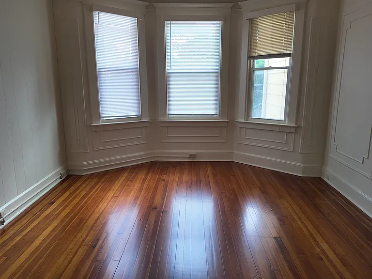 85 Thomas St #2 — Photo 5