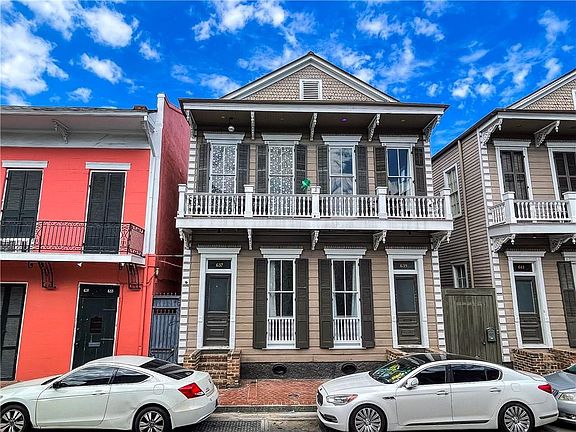 2nd image of 637 Dauphine St #637