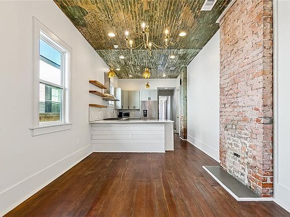 4th image of 8625 Green St