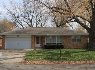 1716 16th Ave, Sterling, IL 61081