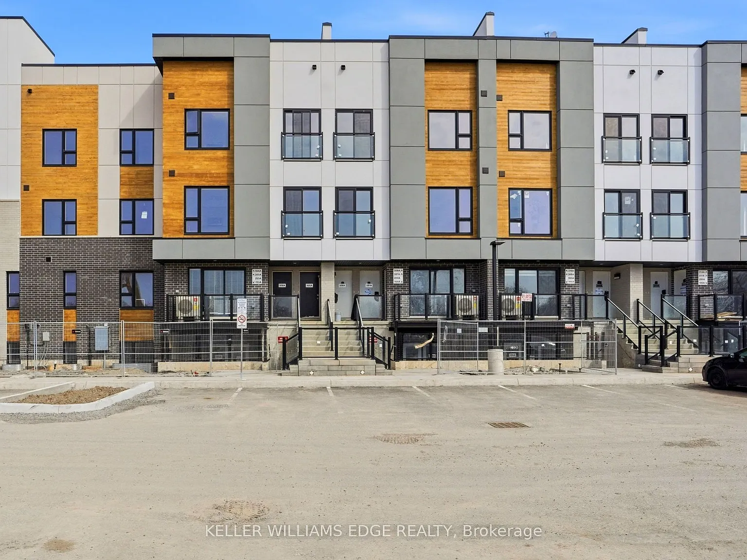 2 bed, $2,900 — Photo 1