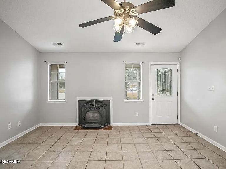 424 Singletree Dr — Photo 3