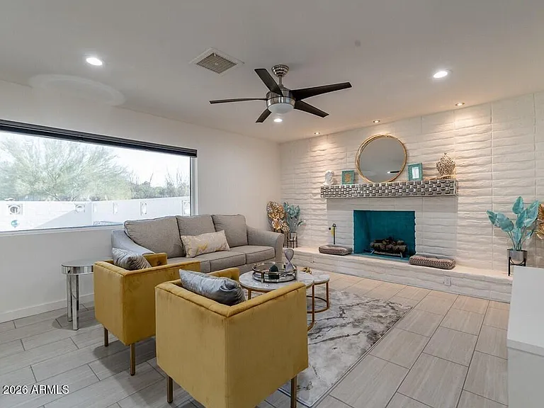 3302 E Turquoise Ave — Photo 11
