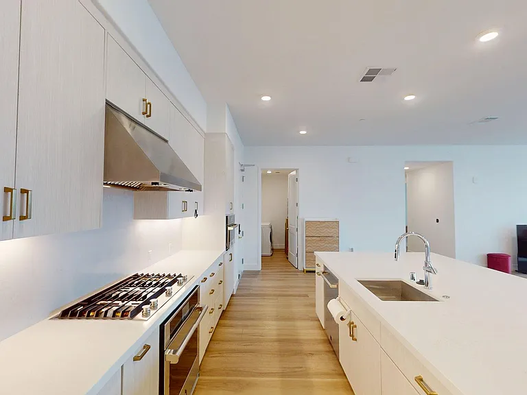 2250 Kilowatt Way #306 — Photo 2