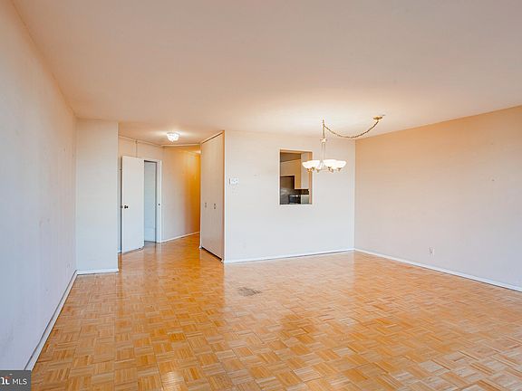 4th image of 2401 Pennsylvania Ave APT 5A9