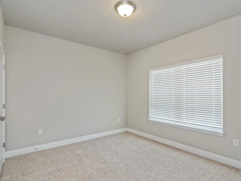 791 Cornelia St — Photo 49