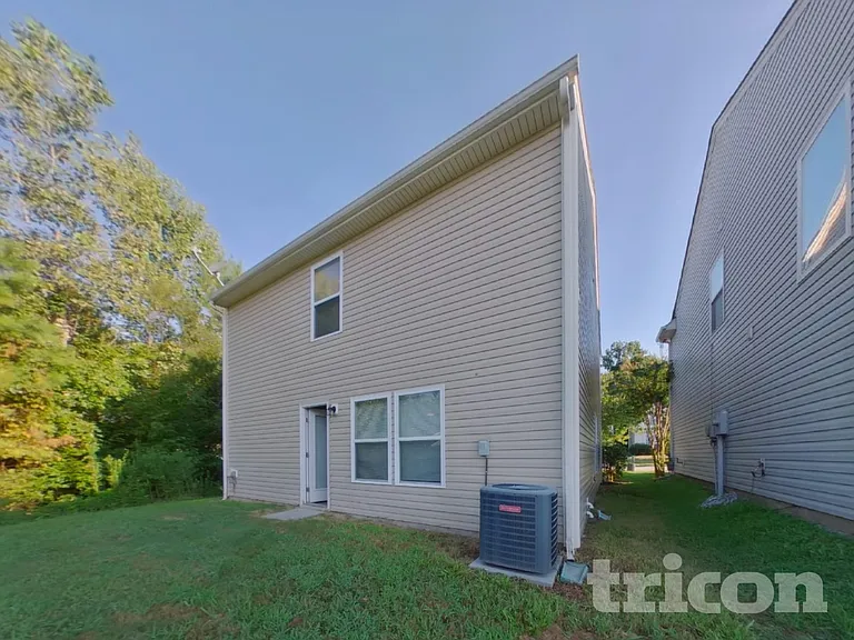 240 Morning Dew Dr — Photo 16