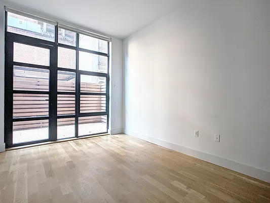 Rented by EXR | media 2