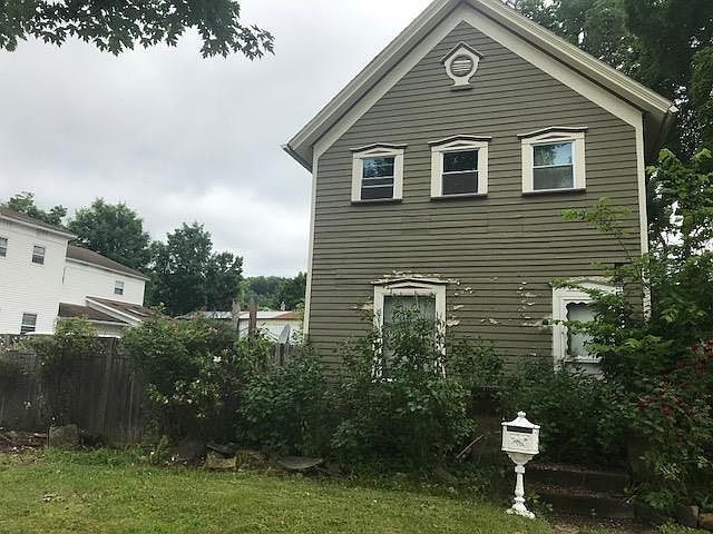 1st image of 502 W Walnut St