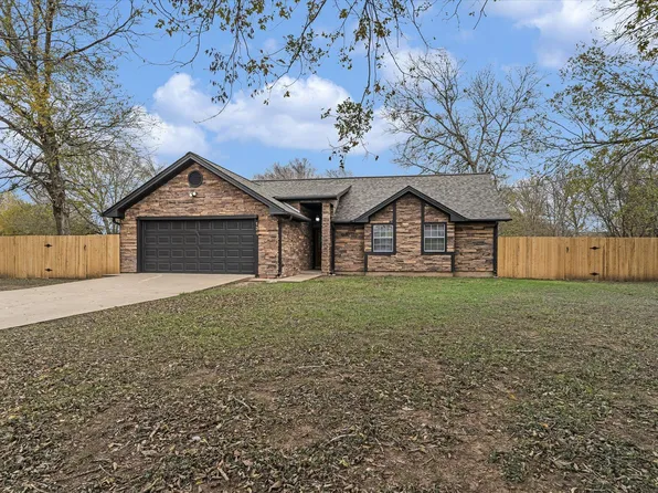 134 Laumaia Ln, Bastrop, TX 78602