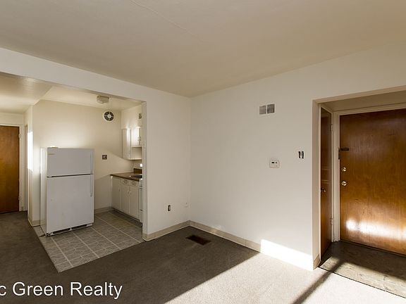 2nd image of 3305 White Oak Dr APT 4