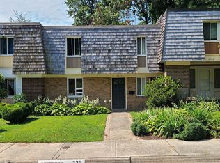 10330 Watkins Mill Dr, Gaithersburg, MD 20886