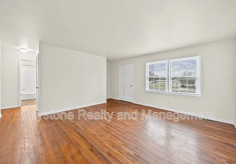 109 Holley Dr #B — Photo 4