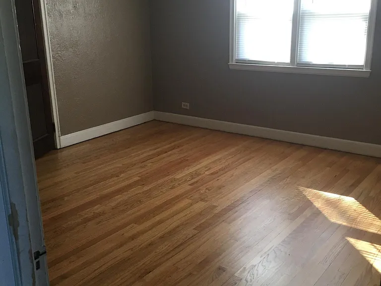 1341 S Farwell St #2 — Photo 3