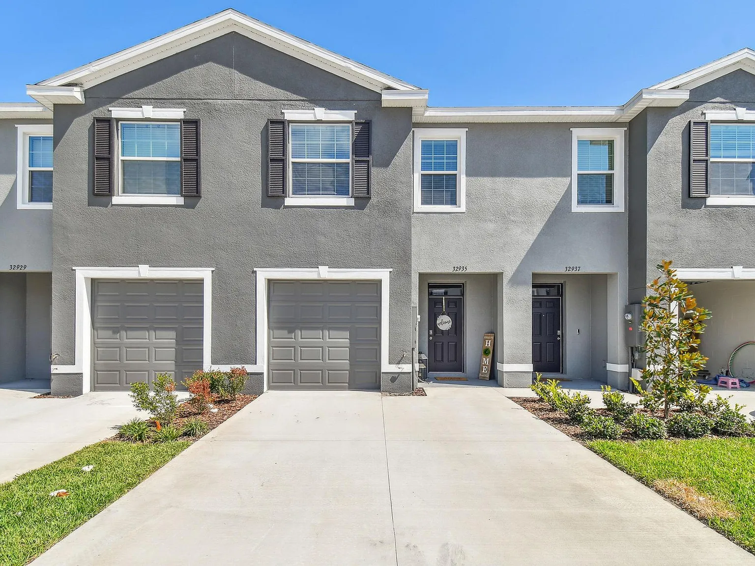 3 bed, 2.5 bath, 1673 sqft, $2,300 — Photo 4