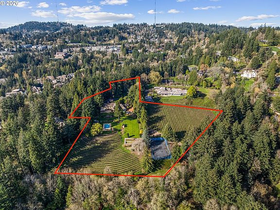 4th image of 2732 SW Scholls Ferry Rd