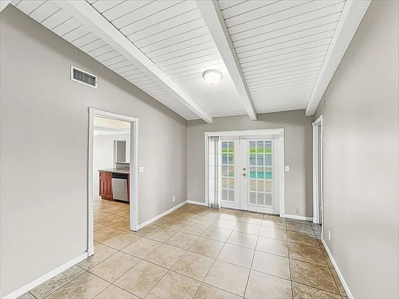 4th image of 728 Ryanwood Dr