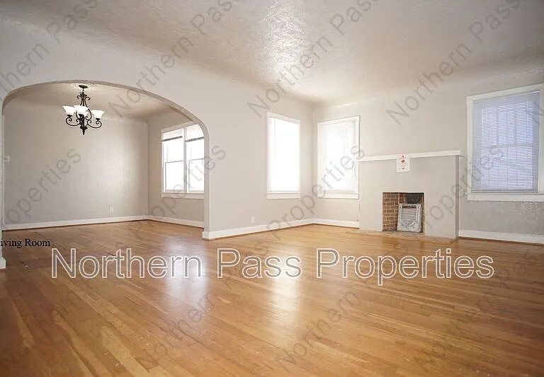 4424 Cambridge Ave — Photo 3