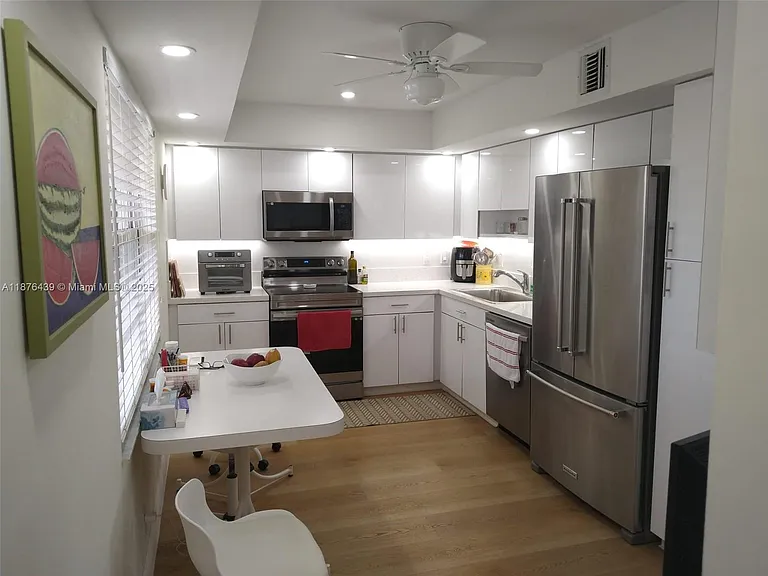 3510 Oaks Way #509 — Photo 19
