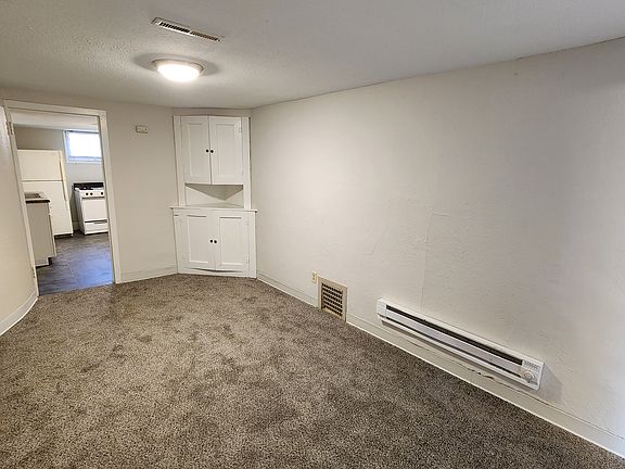 2nd image of 2015 S Saint Marys St APT 5